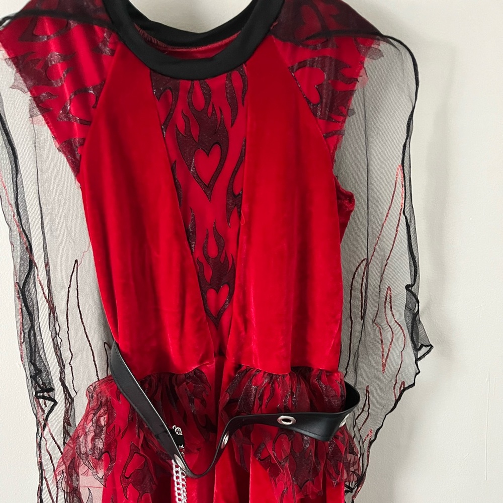 Devil Halloween Costume for kids - size 8-10 ❤️
